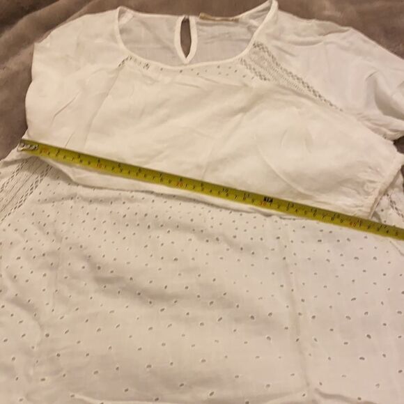Lucky Brand white blouse in very good condition. Size L. - Picture 12 of 12